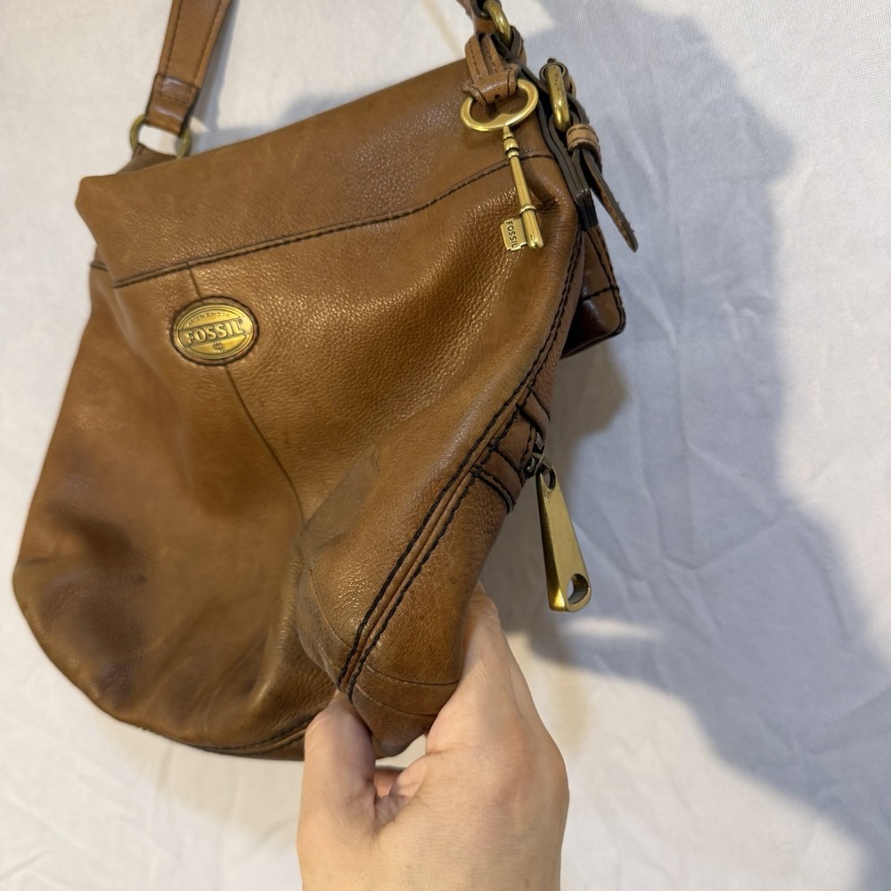 vintage fossil explorer crossbody Bag Leather Tan Zippers Brass Hardware - Picture 13 of 16